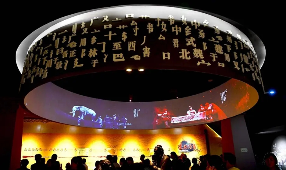 展廳設(shè)計(jì)：色彩搭配與氛圍營(yíng)造
